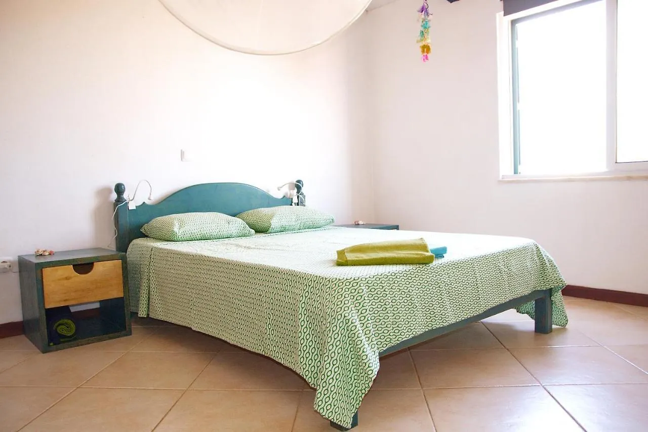Sal Surf Camp & Suites Santa Maria Δωμάτια σε οικογενειακή κατοικία